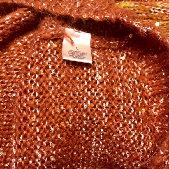 Crowlneck Sequin Ombre Tunic Sweater - Picture 5 of 5